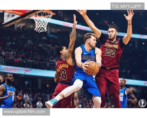 罗纳尔多的足球传奇之路：从天才少年到世界巨星的辉煌历程